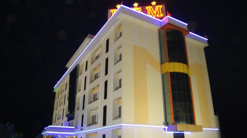 ホテル Mgm グランド シュリーカーラハスティ エクステリア 写真